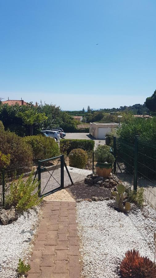Au Coin De L'Olivier Daire Le Lavandou Dış mekan fotoğraf